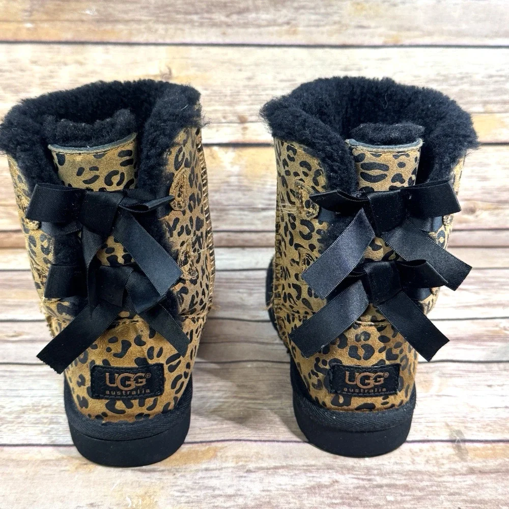 Ugg Girls Brown Black Leopard Print Bailey Bow Boots Size 13